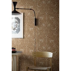 Kép 4/6 - Boras Erdei állatos barna vlies tapéta Under the Elder Tree Brown 53 cm X 10 m