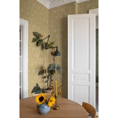 Kép 3/6 - Boras Erdei állatos sárga vlies tapéta Under the Elder Tree Yellow 53 cm X 10 m