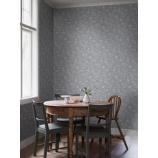 Kép 8/9 - Boras Klasszikus virág mintás kék vlies tapéta Ängsblomma Blue 53 cm X 10 m