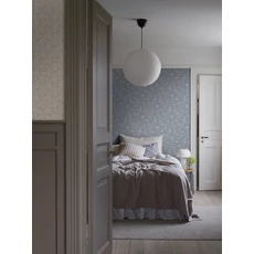 Kép 2/9 - Boras Klasszikus virág mintás kék vlies tapéta Ängsblomma Blue 53 cm X 10 m