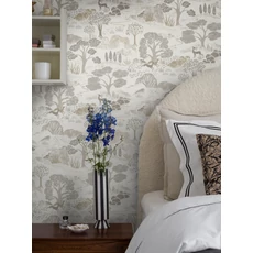 Kép 1/3 - Boras Fa mintás bézs vlies tapéta szarvasokkal Diana Grey 53 cm X 10 m