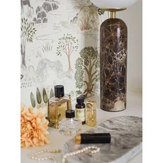 Kép 5/6 - Boras Fa mintás zöld vlies tapéta szarvasokkal Diana Multi 53 cm X 10 m