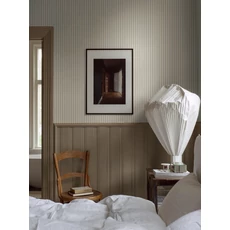 Kép 2/4 - Boras Keskeny csíkos bézs vlies tapéta Mölle Stripe Beige 53 cm X 10 m