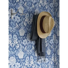 Kép 3/4 - Boras Dália mintás kék vlies tapéta Dahlia Garden Blue 53 cm X 10 m