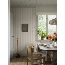 Kép 2/4 - Boras Csíkos klasszikus szürke vlies tapéta Gunnebo Grey 53 cm X 10 m