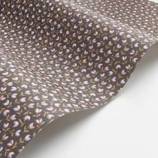 Kép 2/3 - Casadeco Romantikus apró virágos fekete vlies tapéta Darwin Tulip Noir/Bordeaux 53 cm X 10 m