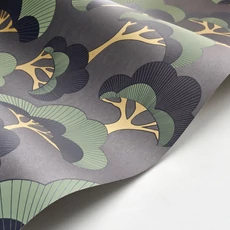 Kép 2/3 - Casadeco Elegáns fa mintás sötétszürke-zöld vlies tapéta Goyo Matsu Anthracite 53 cm X 10 m