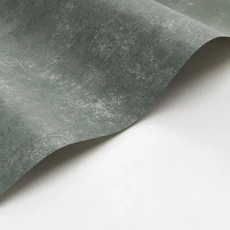 Kép 2/3 - Casadeco Elegáns sötétzöld vlies tapéta kőhatású mintázattal Prague Stone Uni Sauge 53 cm X 10 m