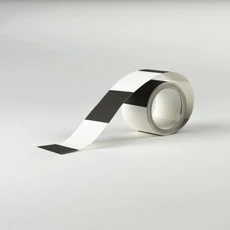 Kép 2/3 - Casadeco Modern négyzetes fekete vlies bordűr La Rythmique Noir Fusain 5 cm X 6 m