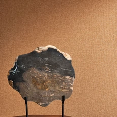 Kép 3/3 - Casadeco barnás sötétzöld strukturált vinyl tapéta Dione Tabac 53 cm X 10 m