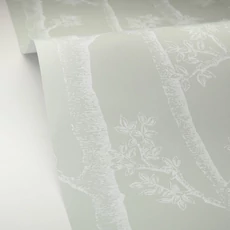 Kép 2/3 - Caselio Fa mintás modern halványzöld vlies tapéta Automne Vert D'Eau 53 cm X 10 m