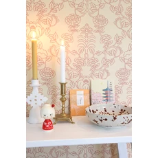 Kép 6/10 - Virágos bézs vlies tapéta piros mintával Majvillan Cheri Spritz Soft Cranberry Red 53 cm X 10 m