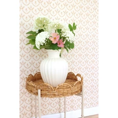 Kép 7/10 - Majvillan Skandináv stílusú virágmintás krém színű vlies tapéta Bellini Honeygold Cream 53 cm X 10 m