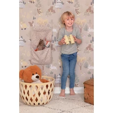 Kép 3/6 - Majvillan Erdei állatok a fák alatt bézs vlies gyerek tapéta Deep Forest Soft Beige 53 cm X 10 m