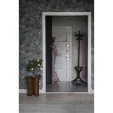 Kép 2/4 - Sandberg Virág mintás klasszikus kék vlies tapéta Linda Misty Blue 53 cm X 10 m