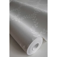 Kép 6/6 - Sandberg Babérkoszorú mintás klasszikus szürke vlies tapéta Wilma Gray 53 cm X 10 m