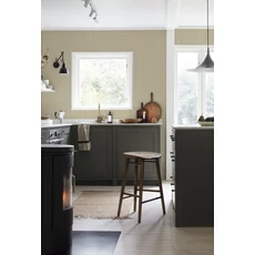 Kép 5/5 - Sandberg Klasszikus keskeny csíkos mustársárga vlies tapéta Estelle Mustard 53 cm X 10 m