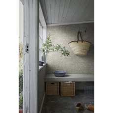 Kép 5/5 - Sandberg Szilva mintás pasztell kék vlies tapéta Emrik Misty Blue 53 cm X 10 m