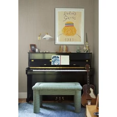 Kép 2/7 - Sandberg Modern keskeny csíkos rózsaszín vlies tapéta Brita Pink 53 cm X 10 m