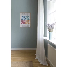Kép 3/5 - Sandberg Modern keskeny csíkos kék vlies tapéta Brita Sky Blue 53 cm X 10 m