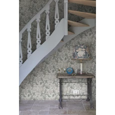 Kép 2/3 - Sandberg Reneszánsz virágos zöld-bézs vlies tapéta Amelia Eggshell 53 cm X 10 m