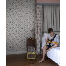 Kép 2/3 - Sandberg Virág mintás skandináv bézs vlies tapéta Adelaide Blush 53 cm X 10 m