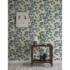 Kép 3/3 - Sandberg Fenyő mintás modern kék vlies tapéta Pine Blue 53 cm X 10 m