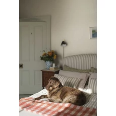 Kép 3/3 - Sandberg Klasszikus rácsos bézs vlies tapéta Edvin Sandstone 53 cm X 10 m