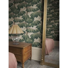 Kép 2/3 - Sandberg Elegáns cédrusfás zöld vlies tapéta Alba Emerald 53 cm X 10 m