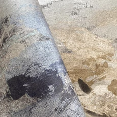 Kép 3/4 - Sketchtwenty3 Hegyeket ábrázoló kék-szürke vlies poszter tapéta Brunate Blue Dusk 300 cm X 2,7 m