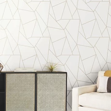 Kép 2/5 - York Modern geometrikus fehér-arany vlies tapéta Nazca White/Gold 52,83 cm X 10 m