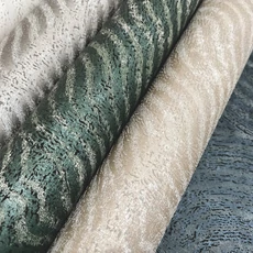 Kép 4/9 - York Faerezetes texturált fehér vlies tapéta metálfénnyel Modern Wood White 68,58 cm X 8,22 m