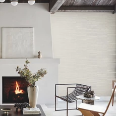 Kép 2/13 - York Vonalrajzos elegáns krém színű vlies tapéta finom arany fénnyel Line Stripe Putty 68,58 cm X 8,22 m