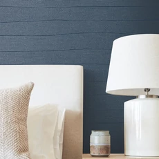 Kép 11/13 - York Modern gyöngyházas sötétkék vlies tapéta Natural Grid Navy 68,58 cm X 8,22 m