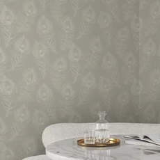 Kép 3/7 - York Pávatollas gyöngyházas elegáns barna vlies tapéta Regal Peacock Dark Mink 68,58 cm X 8,22 m