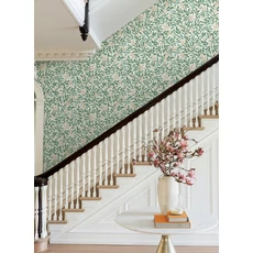 Kép 2/7 - York Modern levélmintás zöld-fehér vlies tapéta Willowberry Emerald & White 52 cm X 10 m