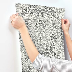 Kép 5/5 - York Vadvirágos fekete-fehér vlies tapéta Garden Terrace Black/White 68,58 cm X 8,23 m