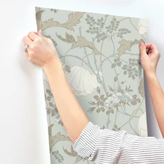 Kép 5/5 - York Virágmintás kék vlies tapéta Gwendolyn Blue/Suede 52 cm X 10 m