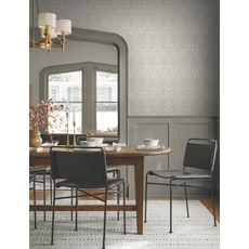 Kép 2/5 - York Koloniál stílusú bézs vlies tapéta Lydia Ivory 52 cm X 10 m