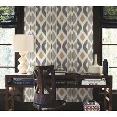 Kép 3/5 - York Ikat mintás sárga-szürke vlies tapéta Patan Taupe 68,58 cm X 8,22 m