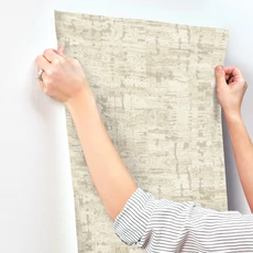 Kép 6/7 - York Parafa hatású modern bézs vlies tapéta metál fénnyel Pop The Cork Stone 68,58 cm X 8,22 m