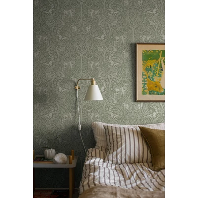 Boras Erdei állatos zöld vlies tapéta Under the Elder Tree Green 53 cm X 10 m