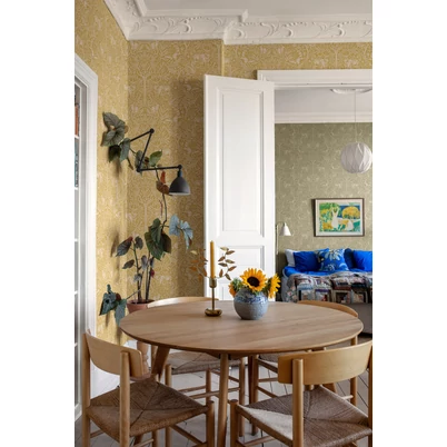 Boras Erdei állatos sárga vlies tapéta Under the Elder Tree Yellow 53 cm X 10 m