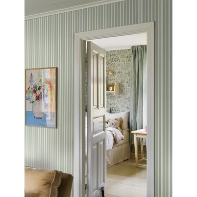 Boras Romantikus csíkos zöld vlies tapéta Hedda Green 53 cm X 10 m