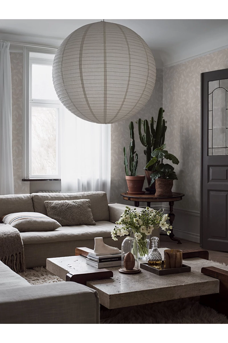 Boras Elegáns fényes levélmintás bézs vlies tapéta Rosewood Night Beige 53 cm X 10 m